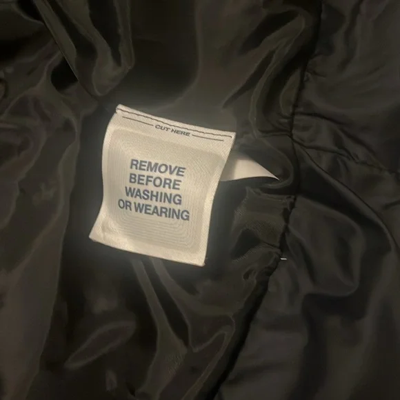 Gap cropped puff vest - Picture 8 of 10